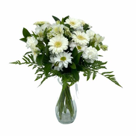 Ramo solidario de flores blancas margaritas claveles gerberas
