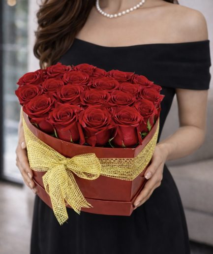 Mon Amour - Caja 18 rosas rojas